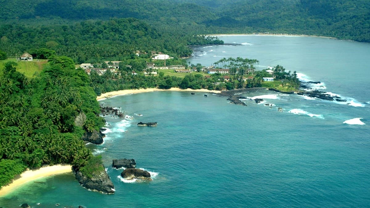 Salgn turistik ada lkelerine de srad... Sao Tome ve Principe'te ilk vakalar grld