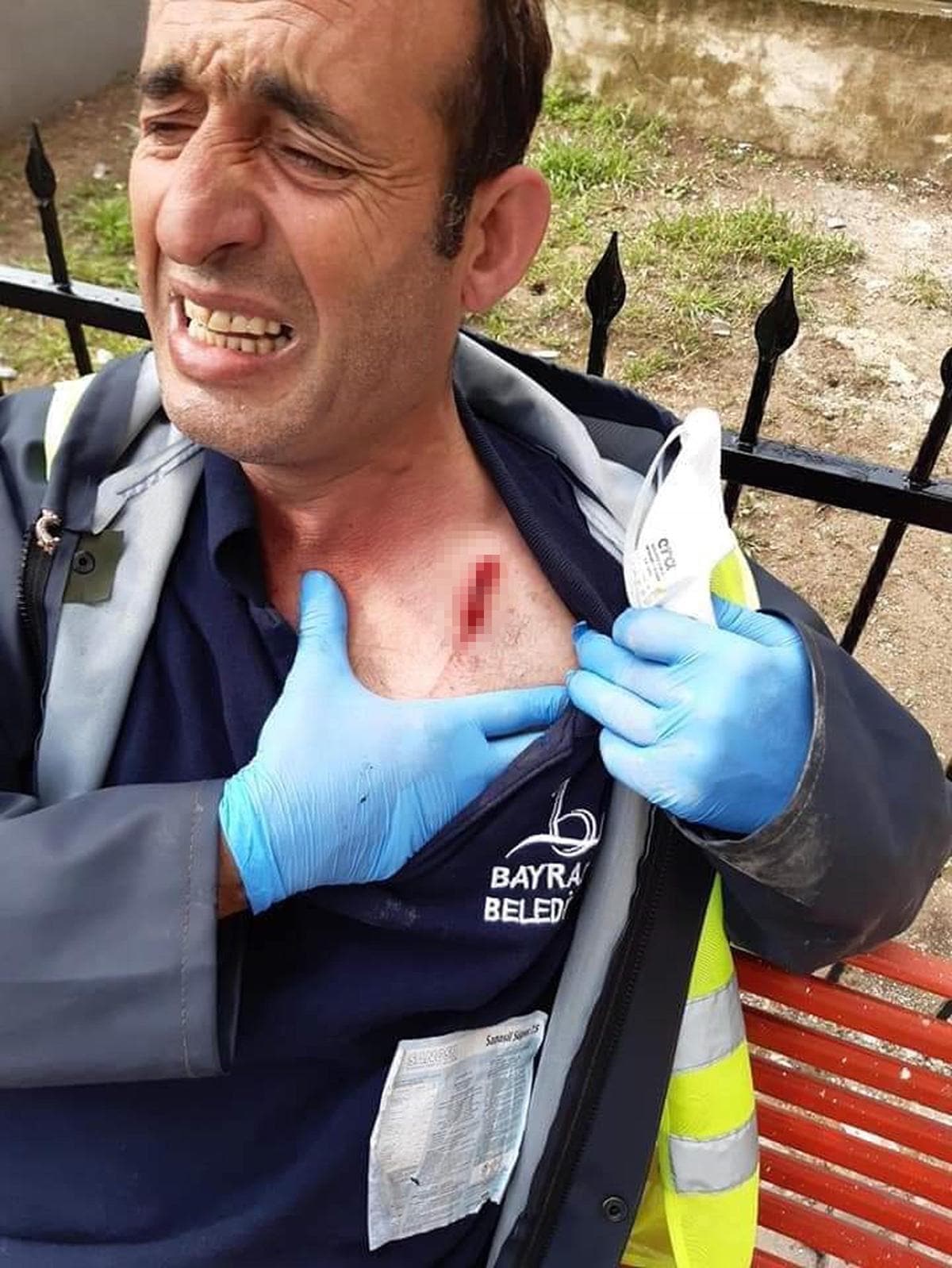 Dezenfeksiyon yapan belediye �al��an�na sald�rd�lar