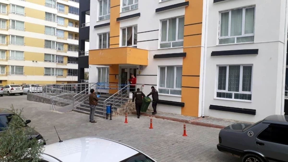 Kayseri'de bir bina Kovid-19 nedeniyle karantinaya alnd