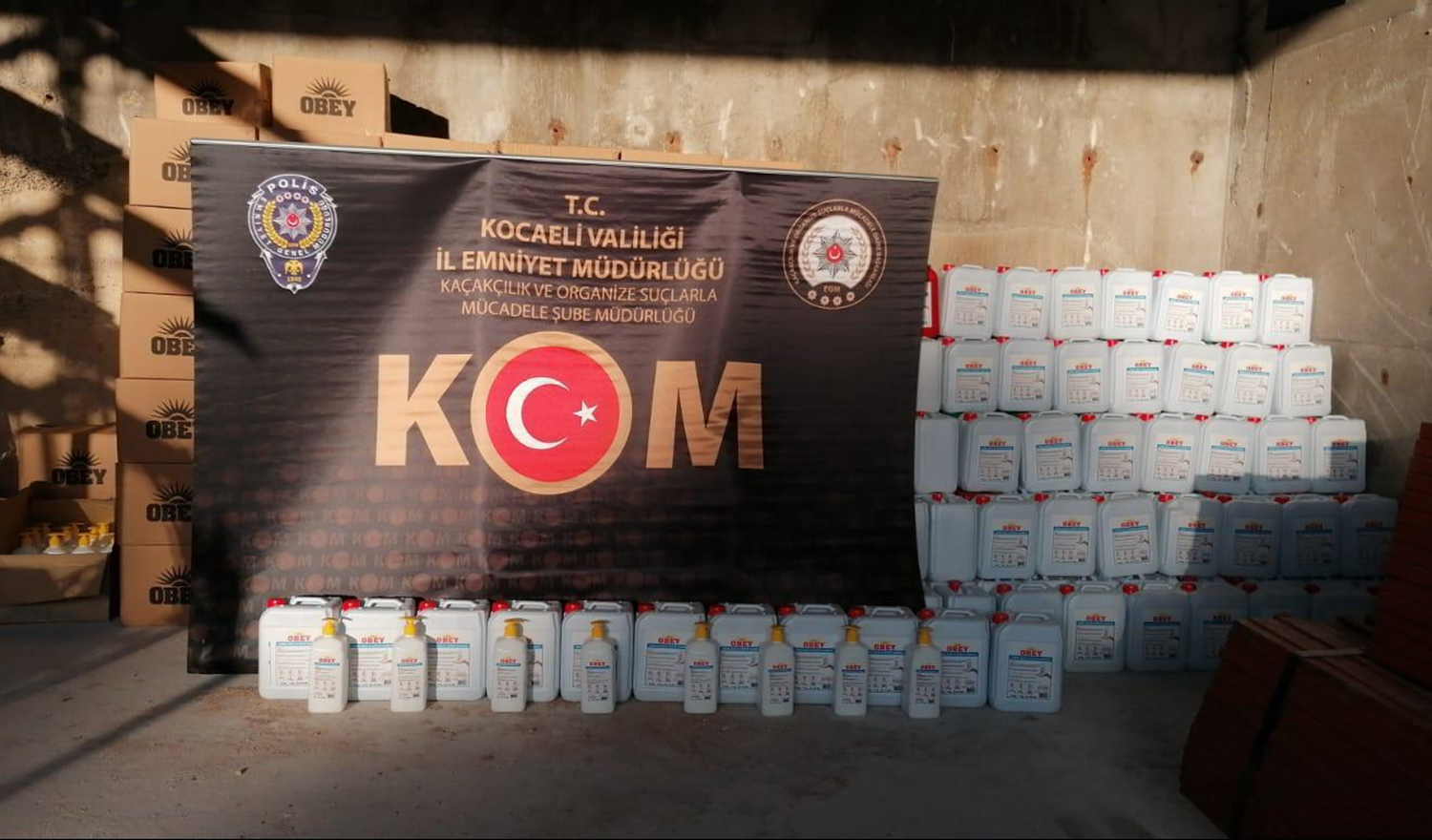 3 bin 340 litre ka�ak  dezenfektan yakaland�