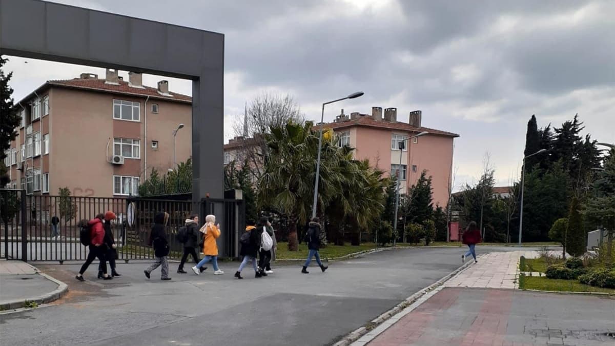 Karantina yurtlarnda kalanlardan duygulandran mektuplar: Yaptklarnz bir teekkr sdrmak zor