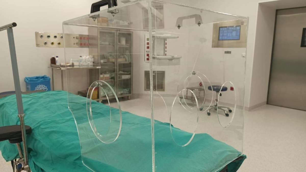 Entbasyon kabini Trkiye'de ilk kez Bursa ehir Hastanesi'nde kullanlmaya baland