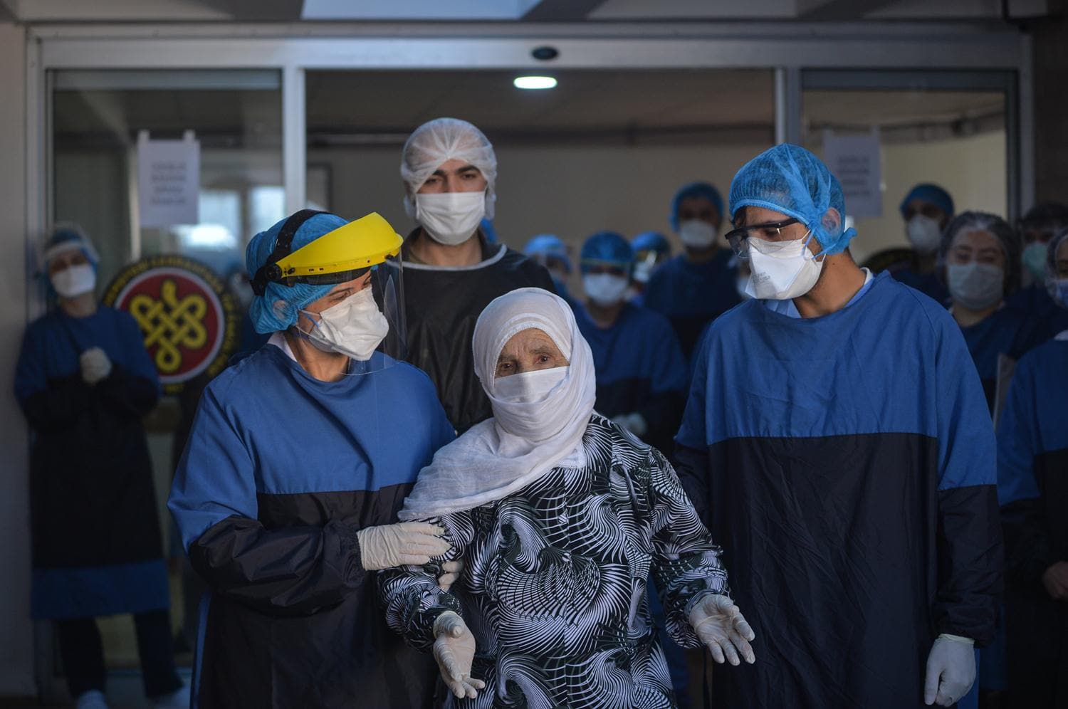 Sevindiren haber! 93 ya��nda koronavir�s� yendi