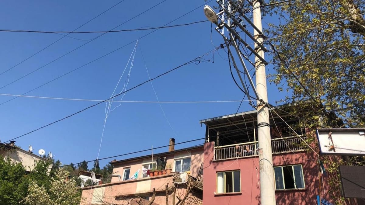 Elektrik trafosu patlad: 1 yaral
