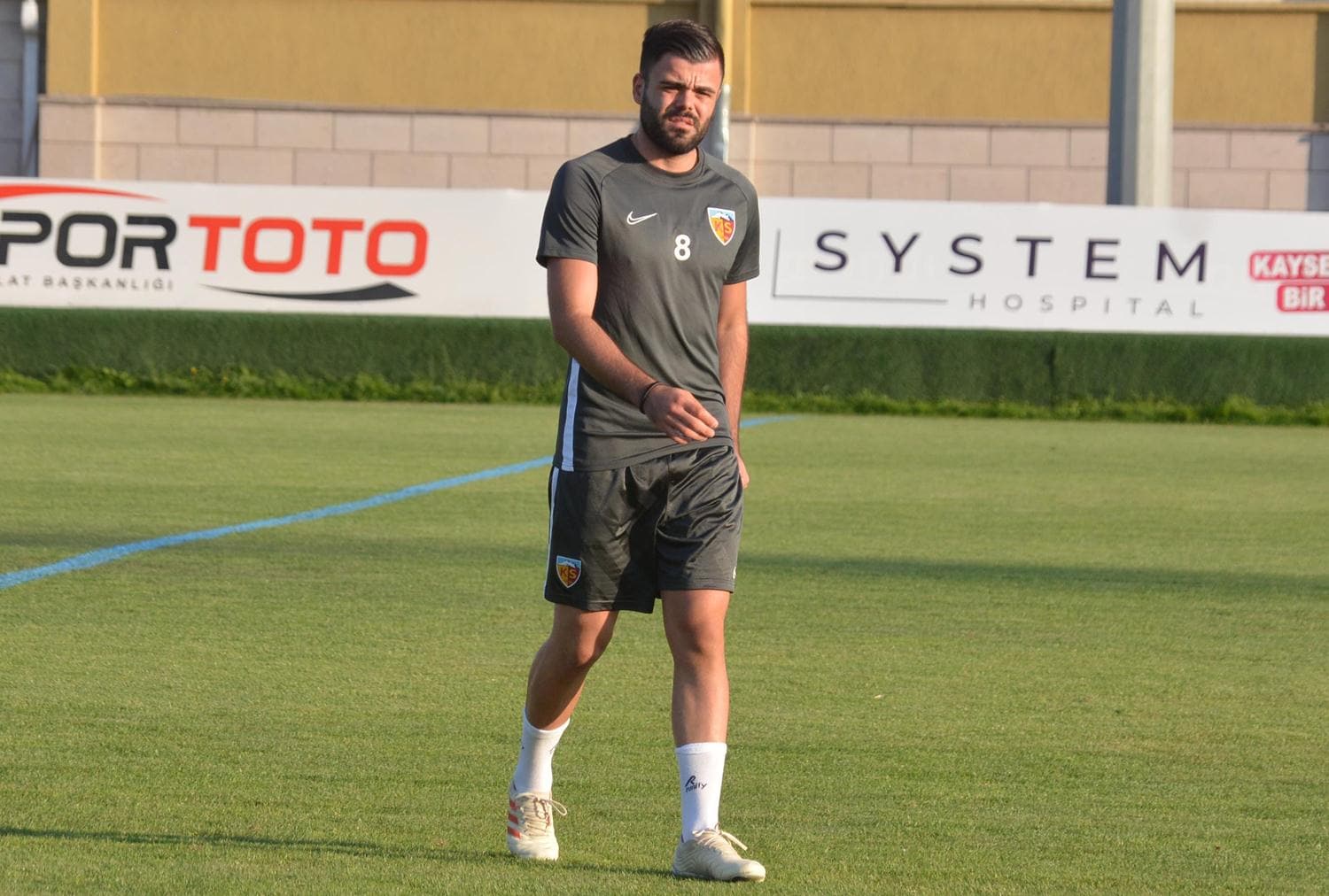 Hasan H�seyin Acar futbolu �zledi