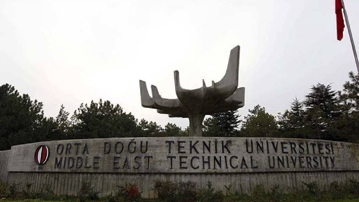 Koronavir�se kar�� bu robotlar m�cadele verecek!