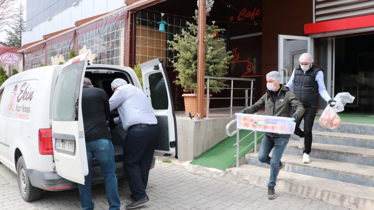 Gnll genler kimsesiz vatandalar iin seferber oldu 