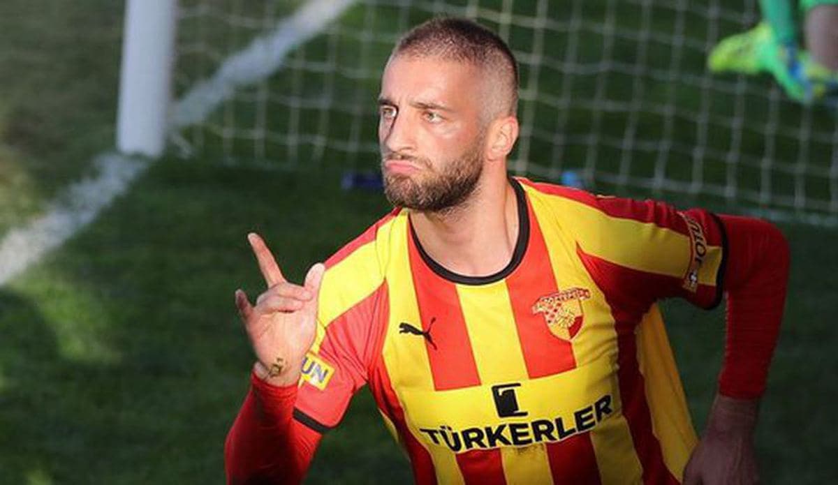G�ztepe taraftar�ndan Alpaslan �zt�rk'e 'Fenerbah�e' tepkisi