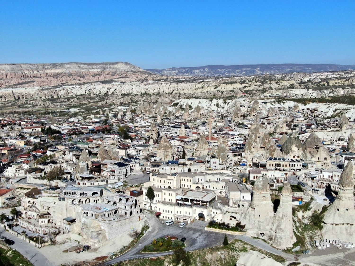 Binlerce turist a��rlard�! �imdi hayalet �ehre d�nd�