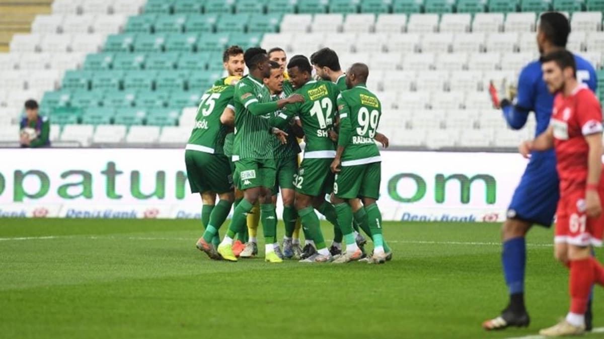Bursaspor'da gol yk paylald