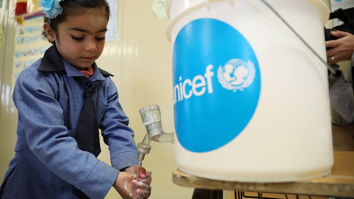 UNICEF uyard: Koronavirs milyonlarca ocuun kzamk asn erteleyebilir