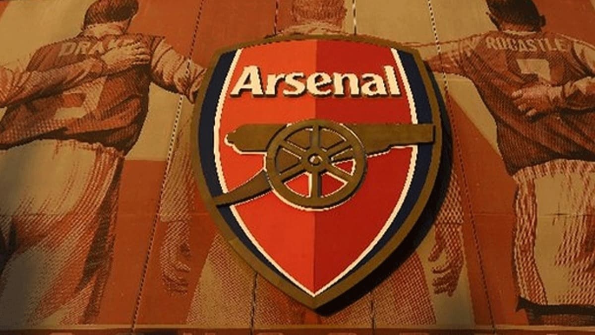 Arsenal yneticileri maalarnda gnll olarak indirime gitti!