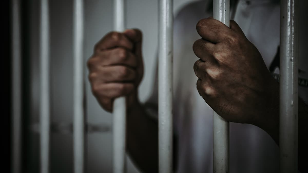 Filistinlilere zulm� devam ediyor