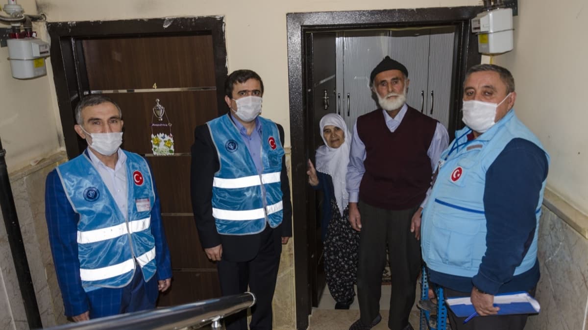 Emekli imamdan Milli Dayanma'ya destek 