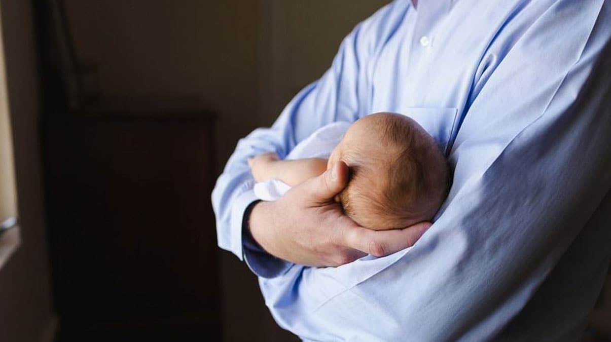 Yeni do�an bebe�e 'tecrit' ismi verildi