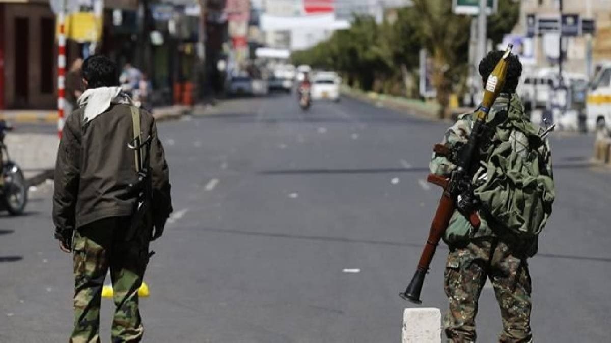 Yemen'de Husiler, eski bakan alkoydu 