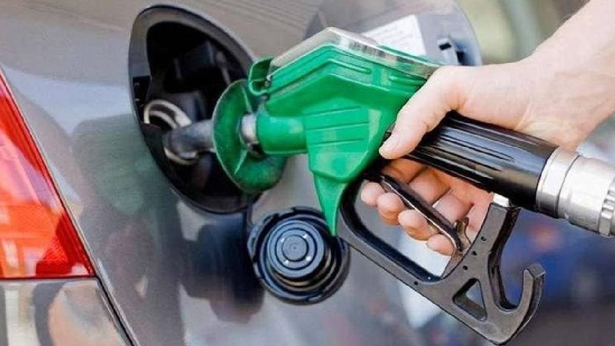 Petrol fiyatlar�nda sert d����!