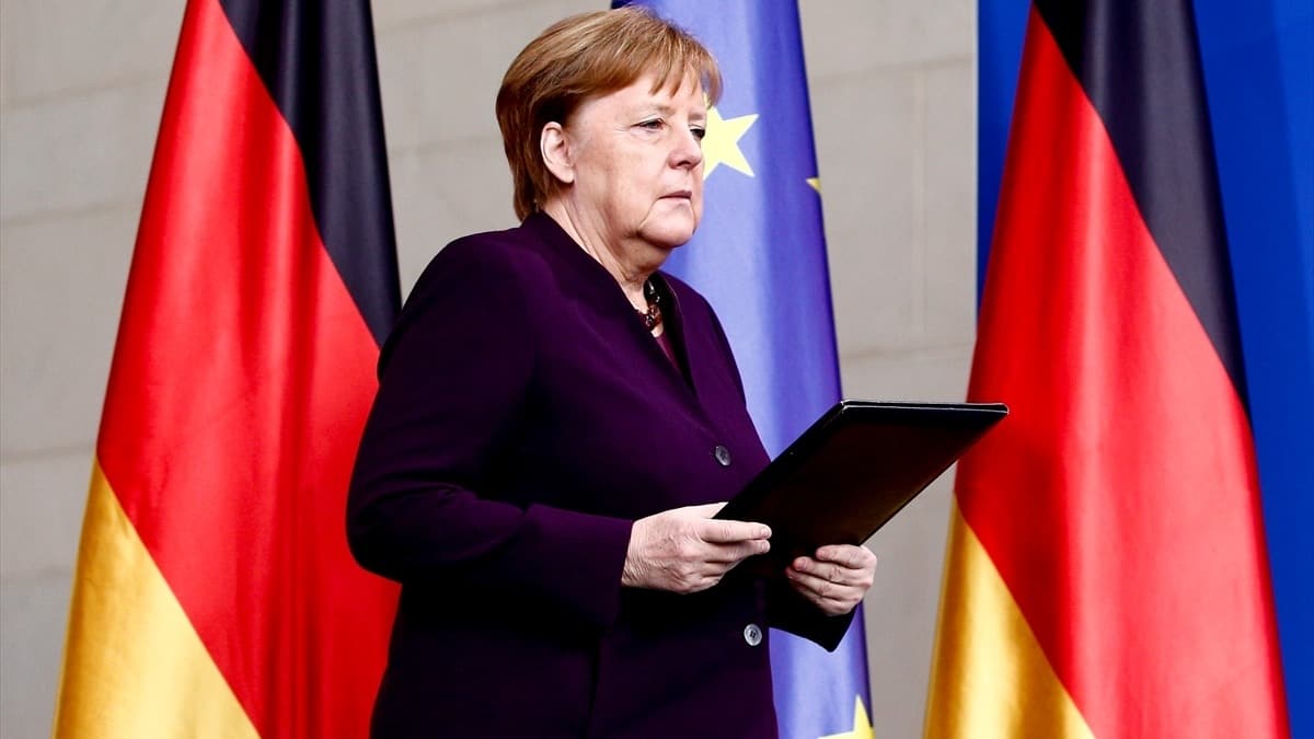 Merkel: ''Salgnla mcadelede tetikte olmaya devam etmeliyiz'' 
