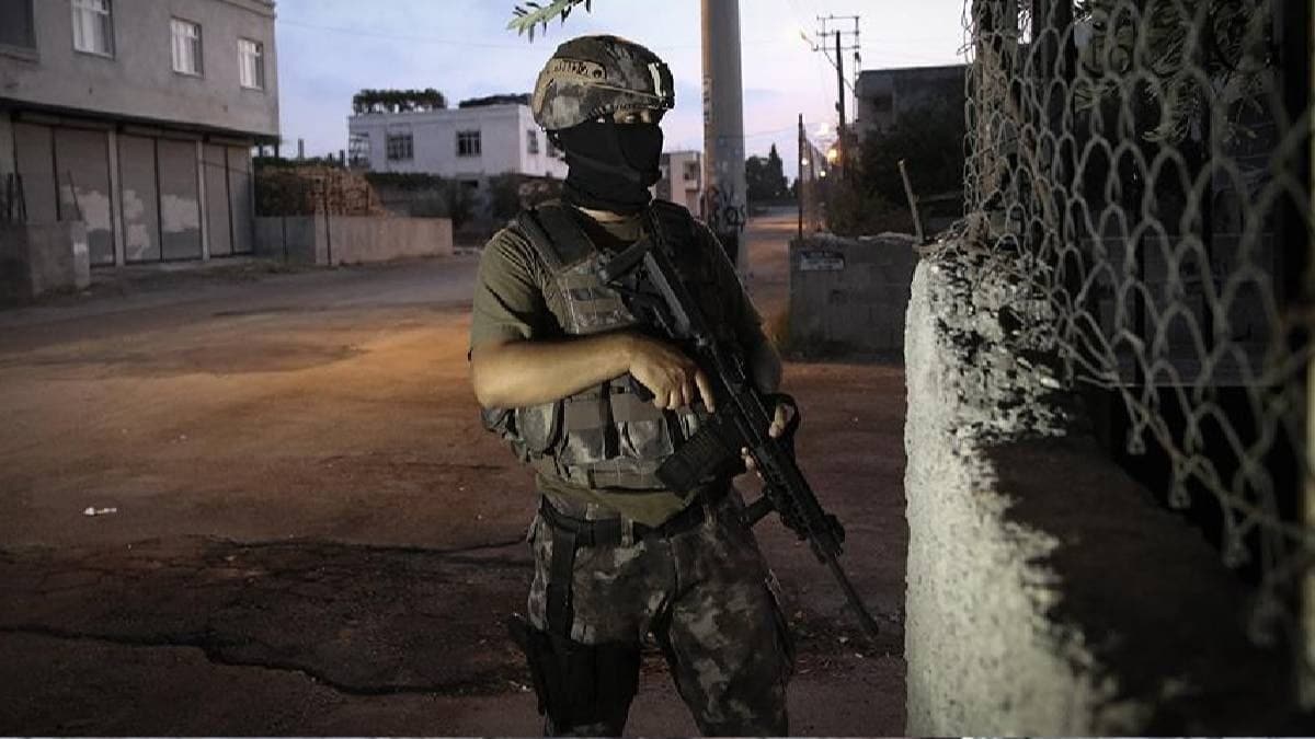 rnak'ta terr operasyonu: 4 gzalt 