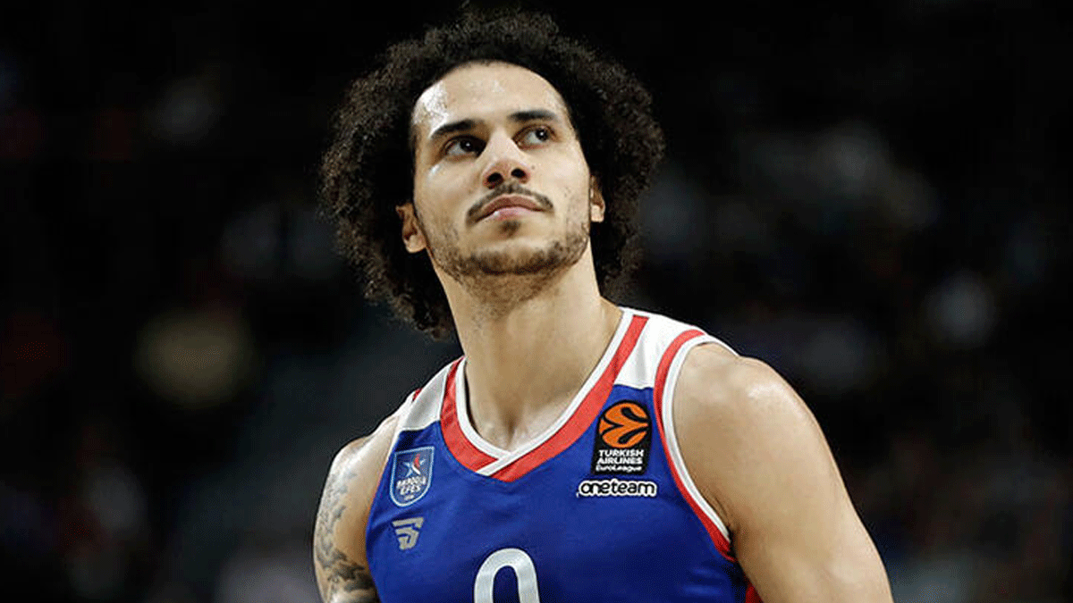 Anadolu Efes'den Shane Larkin'e yeni s�zle�me