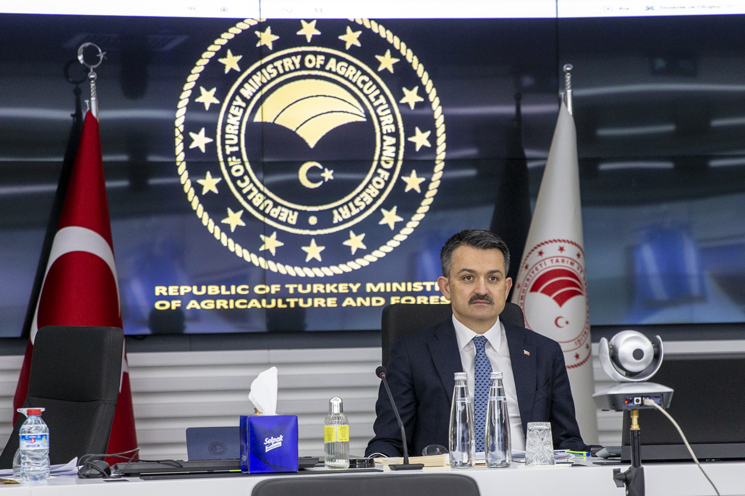 Pakdemirli G20 Ola�an�st� Sanal Tar�m Bakanlar� Toplant�s�'nda konu�tu