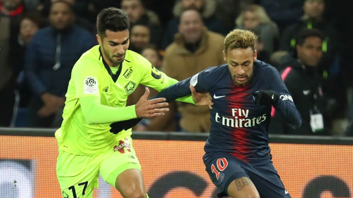 Zeki �elik'ten T�rk futboluna sitem! 'Gen�lerimize �ans verilmiyor'