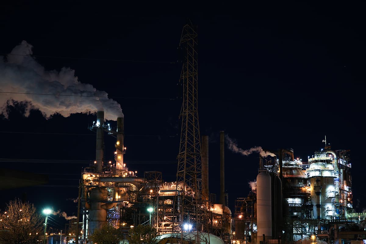 Brent petrolde '10 dolar�n ayak sesleri'