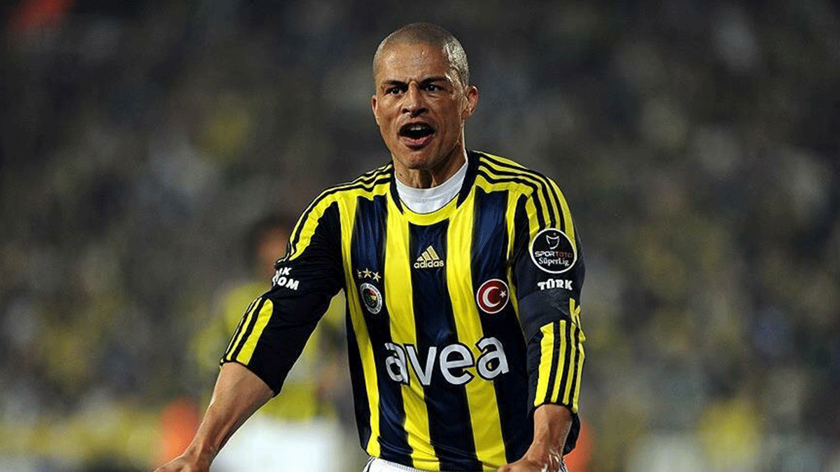'�ok teklif ald�m ama Fenerbah�e'yi b�rakmad�m'