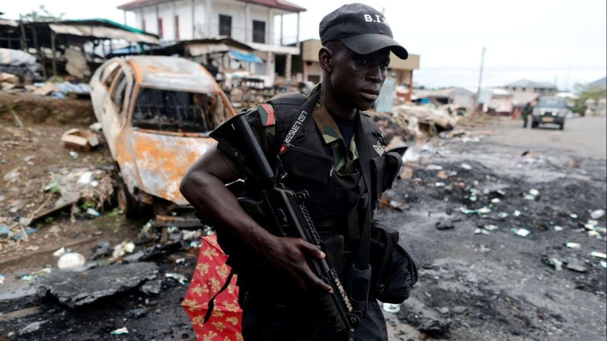 Kamerun hkmeti, askerlerin Anglofon blgede sivilleri ldrdn kabul etti