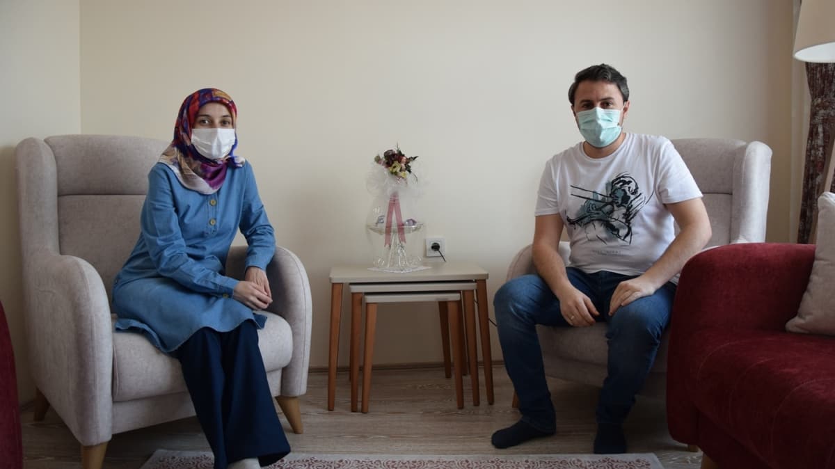 Umre dn yurtta karantinada kalan iftten teekkr