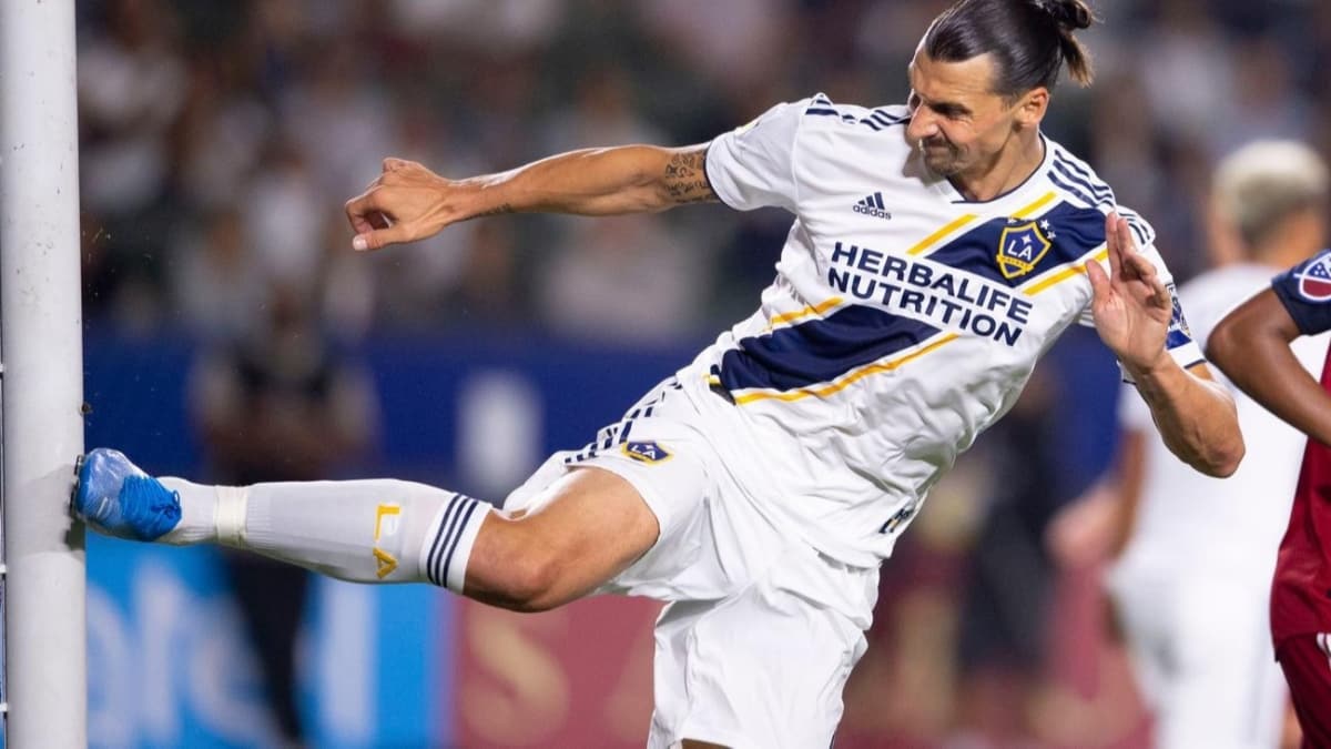 'Zlatan bizi lmle tehdit etti'