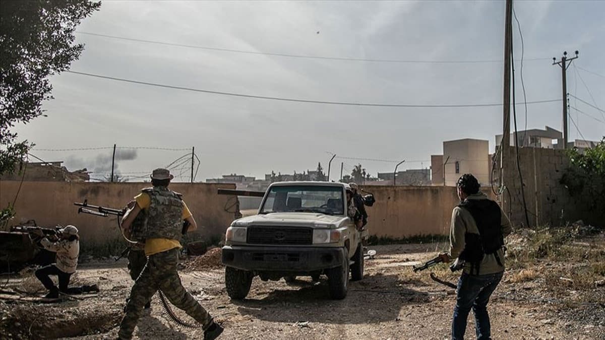 Libya hkmet glerinden Trablus'un gneydousundaki Hafter milislerine operasyon