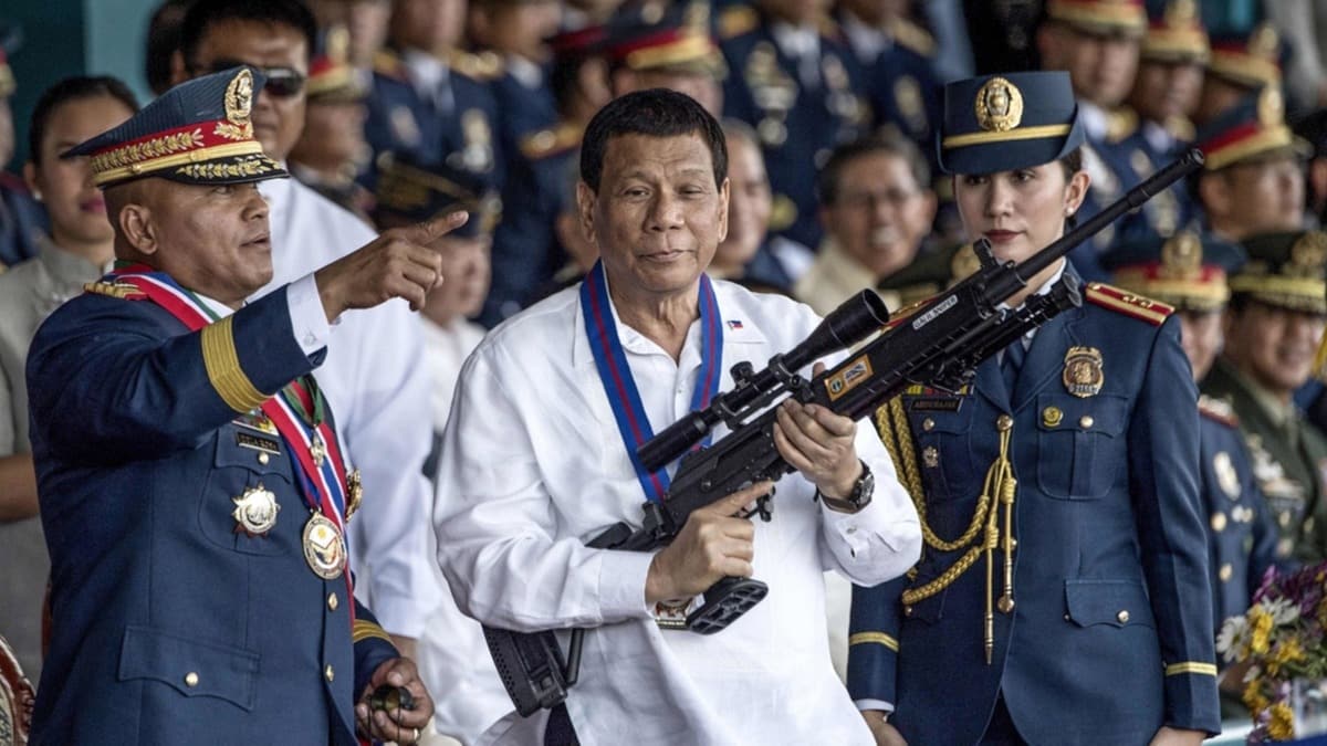Duterte'yi ldrtan olay: Hepinizi bitireceim, kap saklann