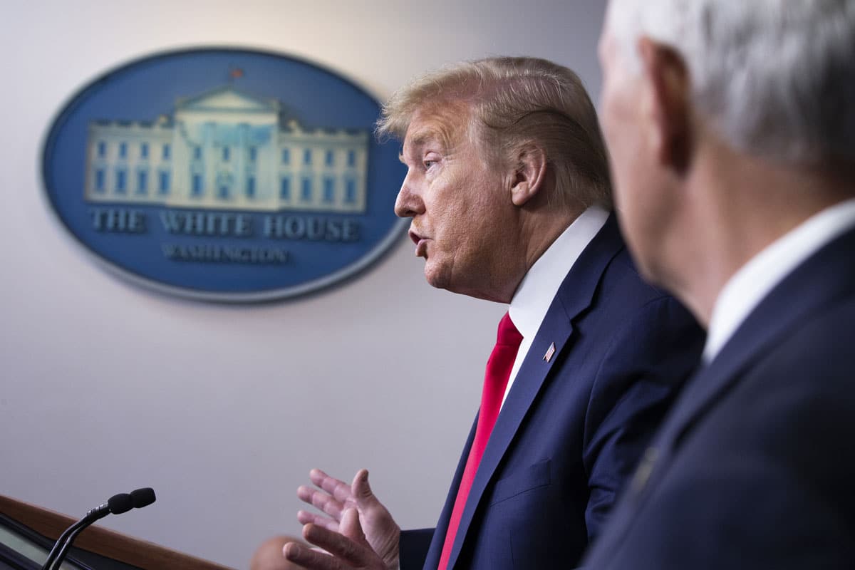 Hijyen �r�nleri firmas�, Trump'�n dezenfektan �nerisi �zerine kullan�c�lar� uyard�