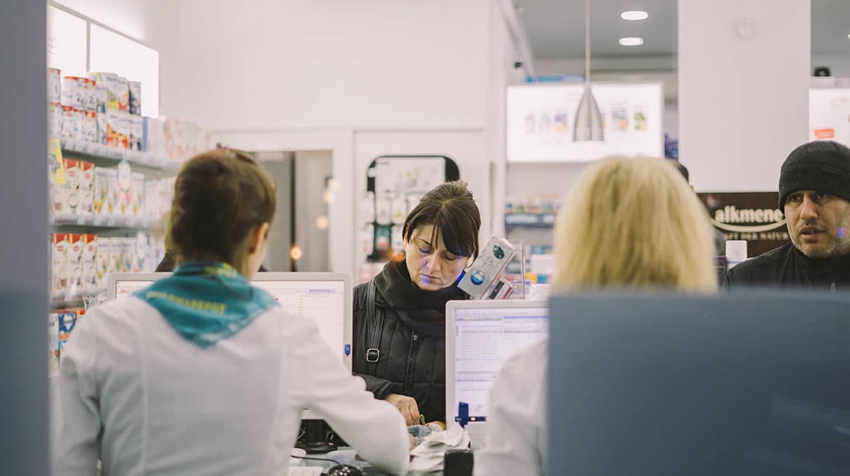 New York Valisi'nden eczanelere Kovid-19 testi yapma yetkisi