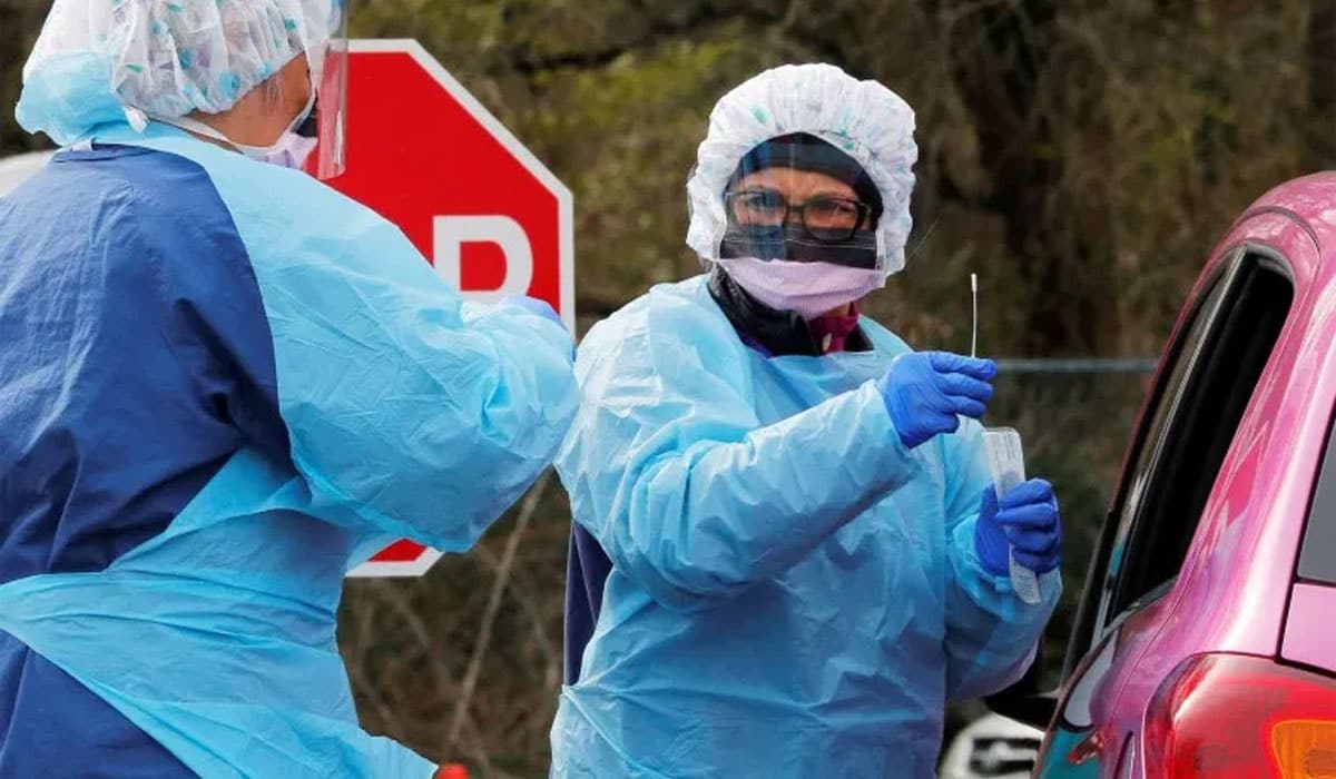 ABD'de koronavir�s salg�n�nda can kayb� 54 bini ge�ti