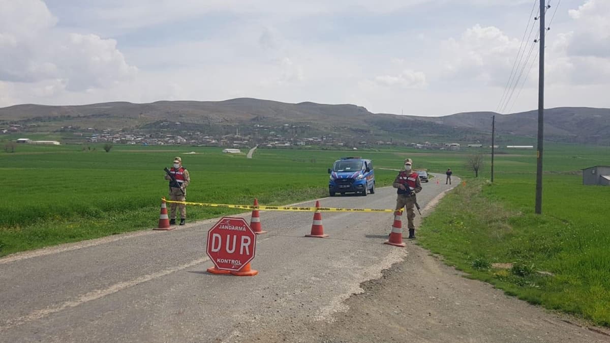 Hakkari'de 2 ky karantinaya alnd 