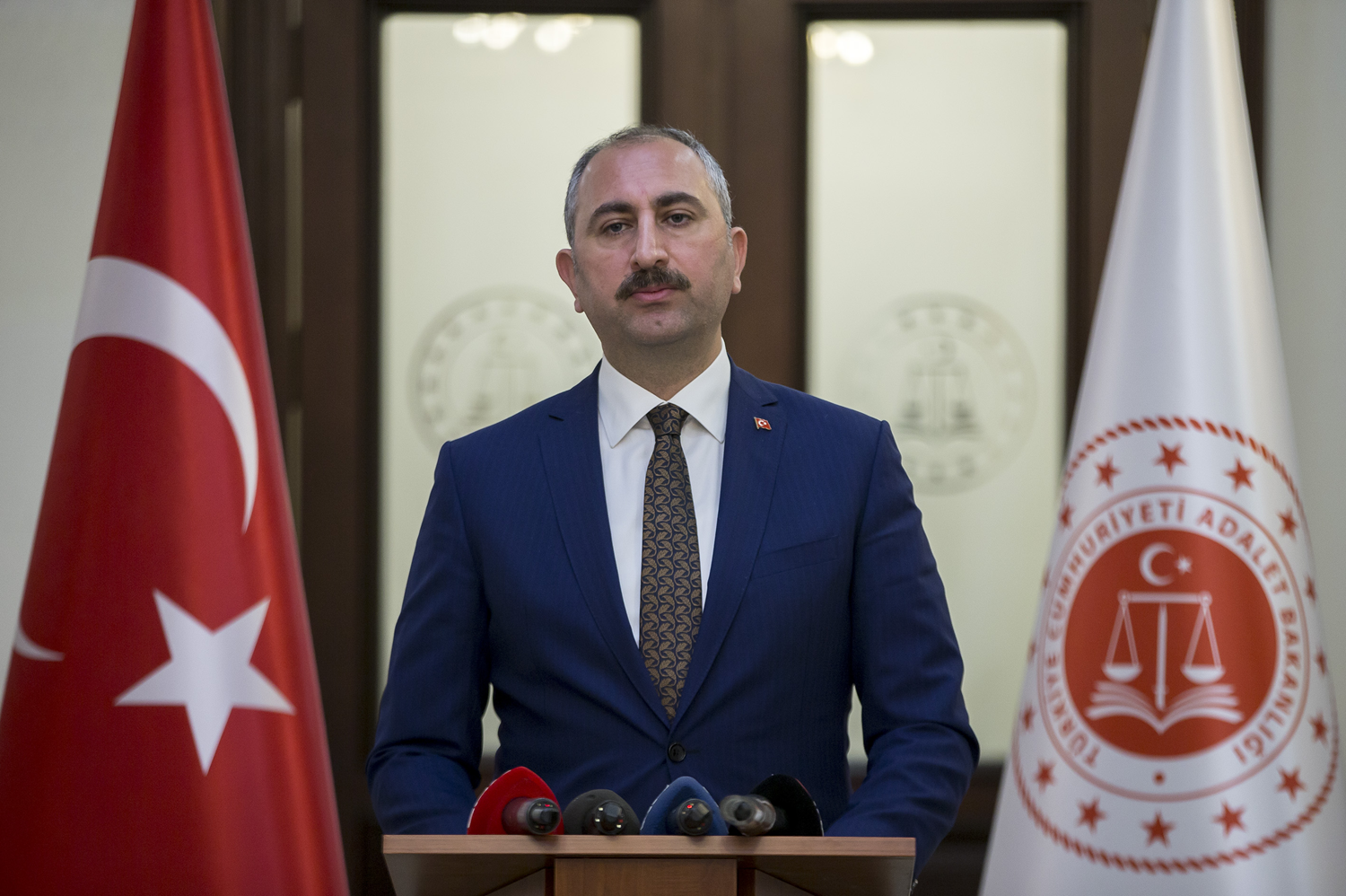 Bakan G�l: Adliyelerde yo�unlu�u y�zde 95 oran�nda azaltt�k