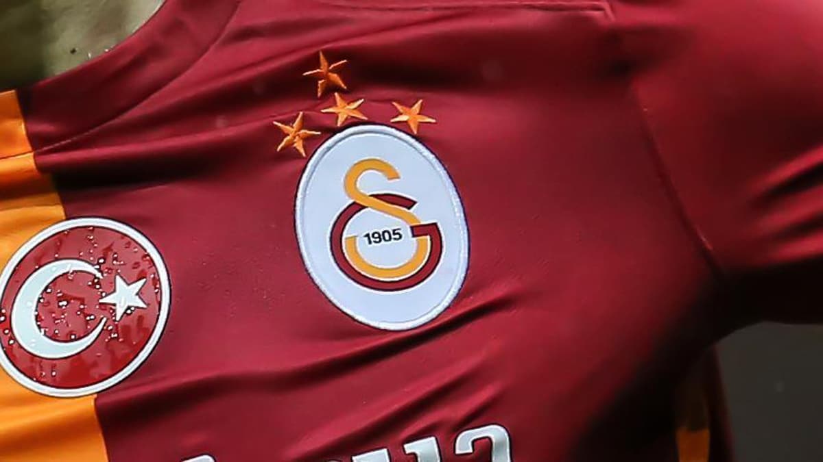 Galatasaray'da 8 ayr�l�k