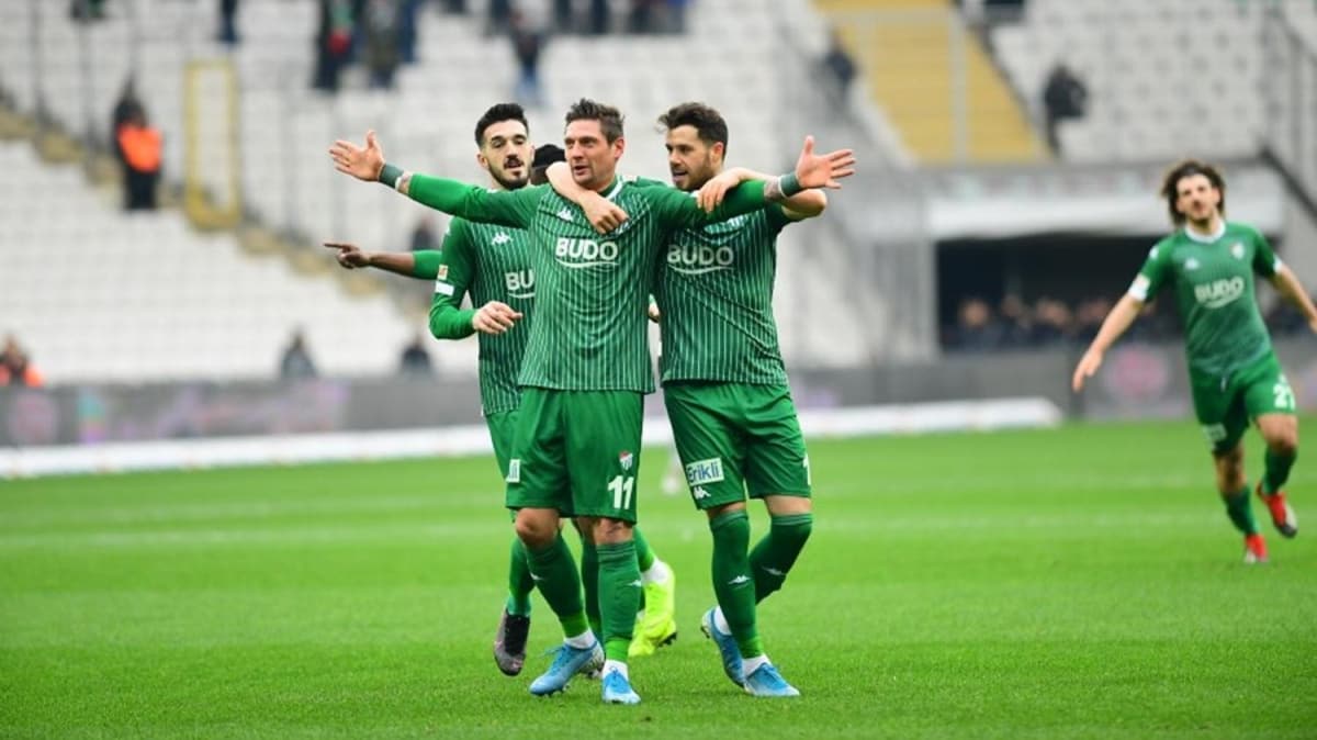 Zirvedeki kapmann en baarls Bursaspor