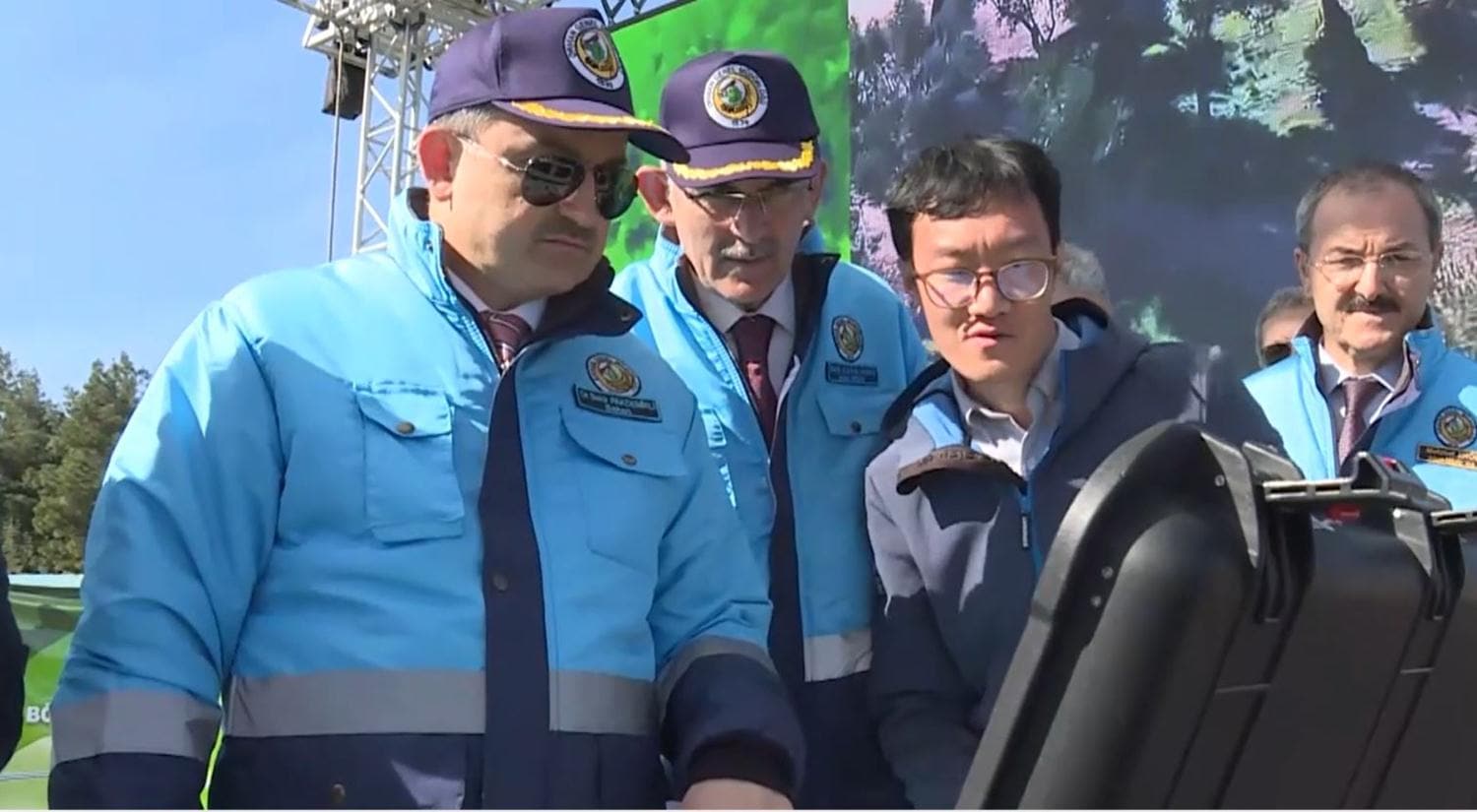 Bakan Pakdemirli a��klad�: Orman yang�nlar�n� tespitte bu y�l ilk defa insans�z hava ara�lar�ndan faydalanmaya ba�l�yoruz