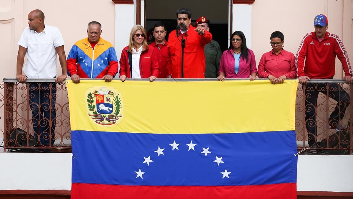 Venezuela lideri Maduro'ya darbeyi planlayan ABD'li yeil bereli asker kt