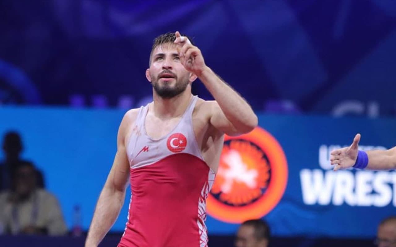 Selahattin K�l��sallayan'�n g�z� olimpiyat madalyas�nda