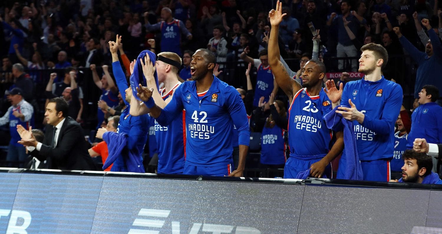 Anadolu Efes koronavir�s karar�n� bekliyor