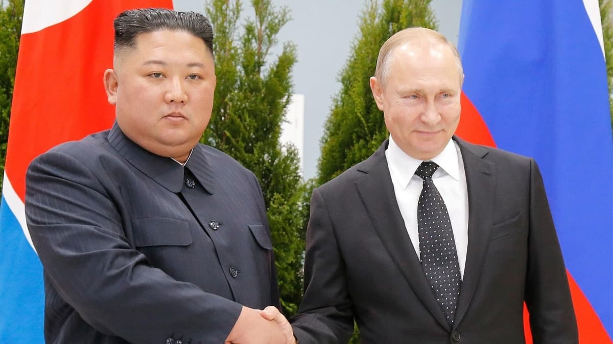 Putin'den Kim Jong-un'a Byk Anavatan Sava'nn 75. Yl madalyas