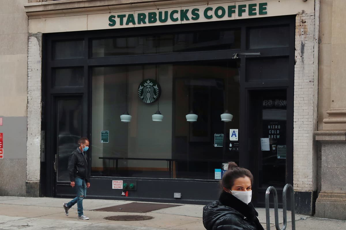 Starbucks ABD'deki ma�azalar�n y�zde 85'ini gelecek hafta a�acak