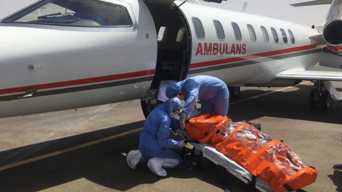 Sudan'daki Trk hasta ambulans uakla Trkiye'ye getirildi