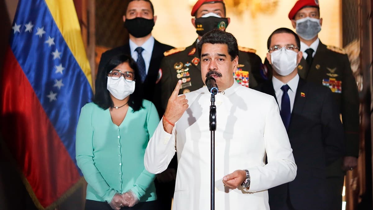 Venezuela Devlet Ba�kan� Nicolas Maduro 'Ter�rist bir sald�r� haz�rlan�yor' dedi, ABD'yi su�lad�: 13 ki�i yakaland�