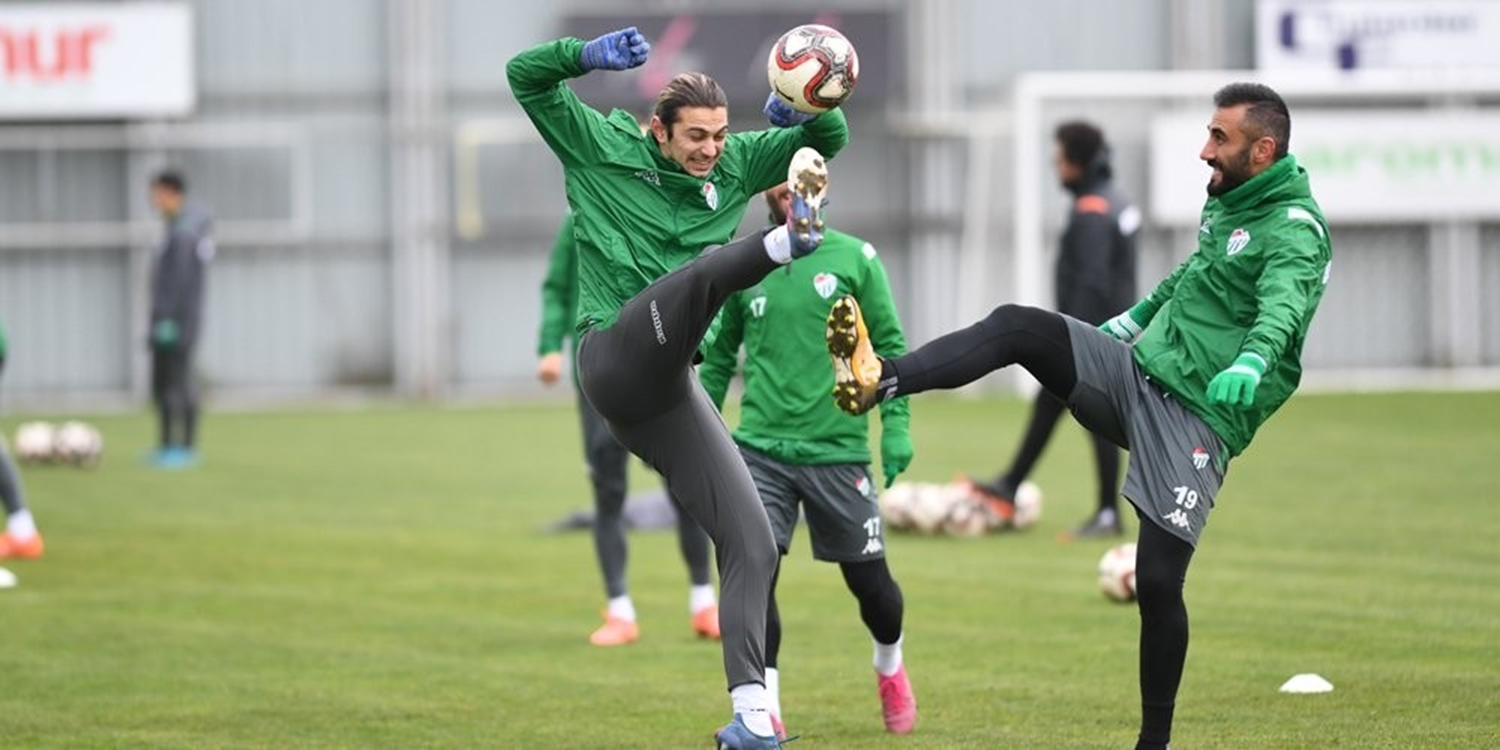 Bursaspor 8 May�s'ta kampa girecek