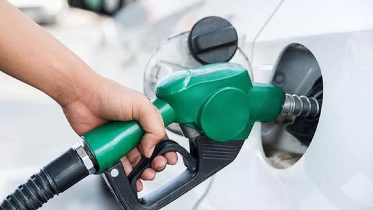 Bu gece yar�s�ndan sonra ge�erli olacak! Motorinde 7 kuru� indirim
